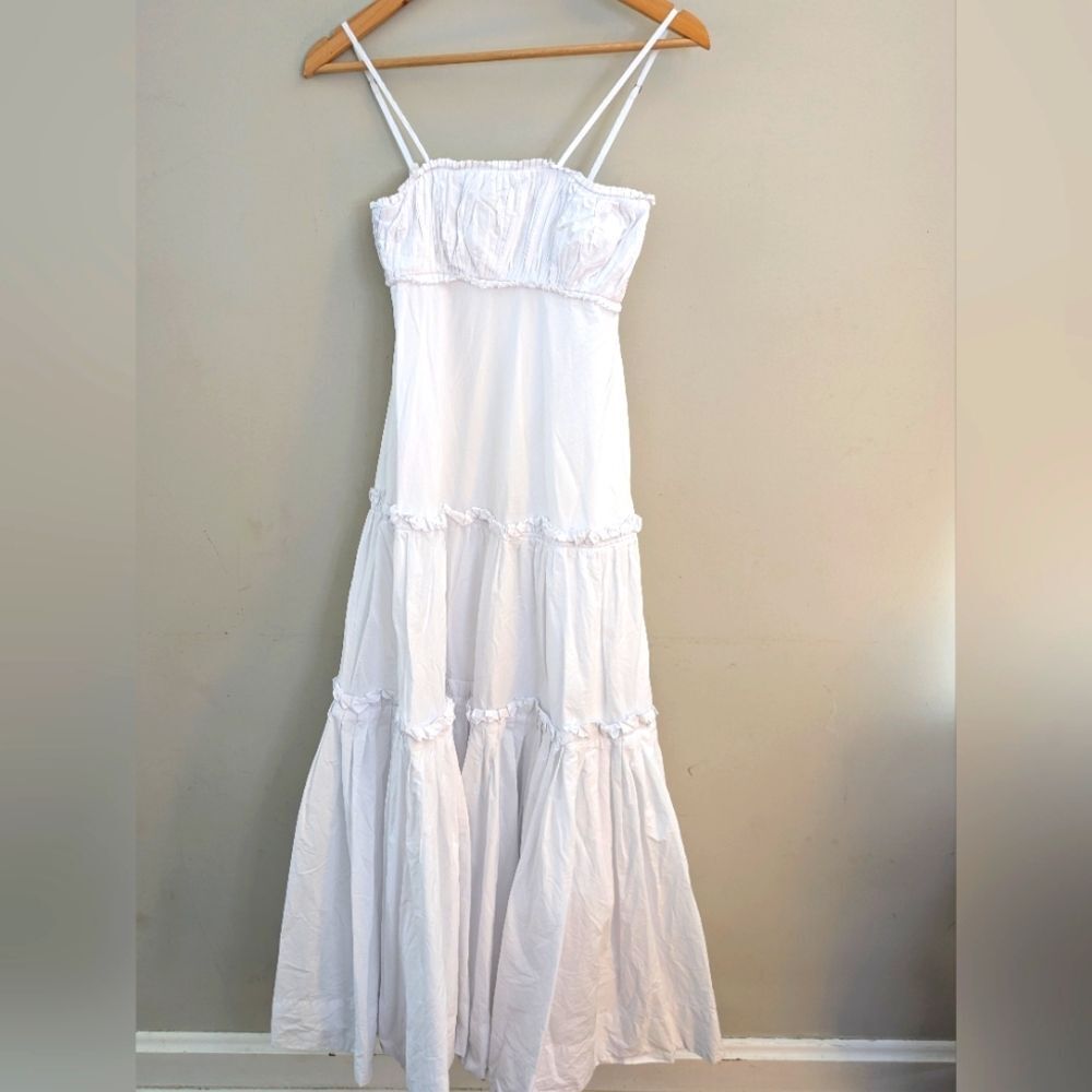 Nicholas Novi White Tiered Maxi Dress Size 2 Euro Coastal Chic